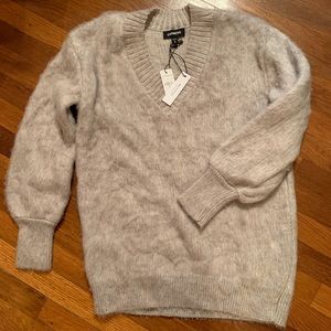 Express Heather Oatmeal Beige Fuzzy Vneck Sweater